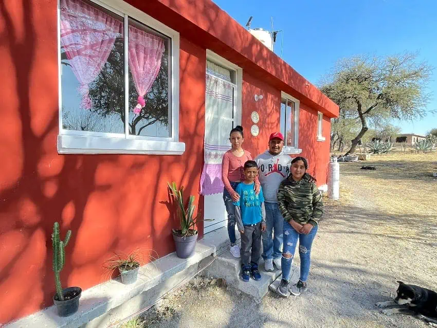 Family with a Casita Linda house