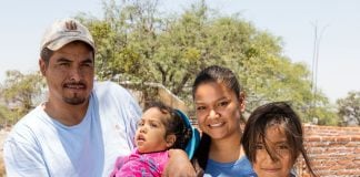 A family in San Miguel de Allende