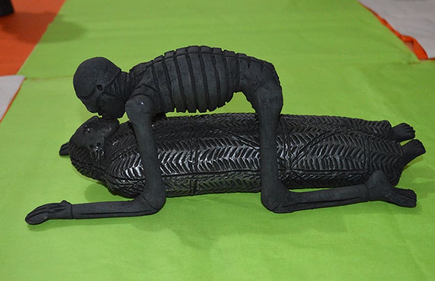 Carlomagno Pedro Martínez Black Pottery Sculpture