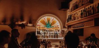 Interior of El Gallo Altanero.