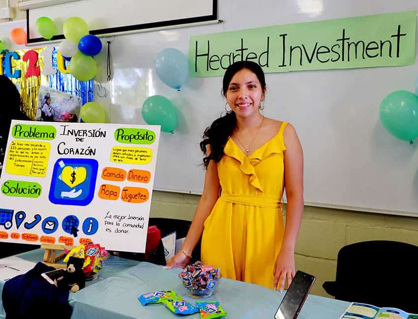 Girl in Guadalajara, Mexico participating in technology fair