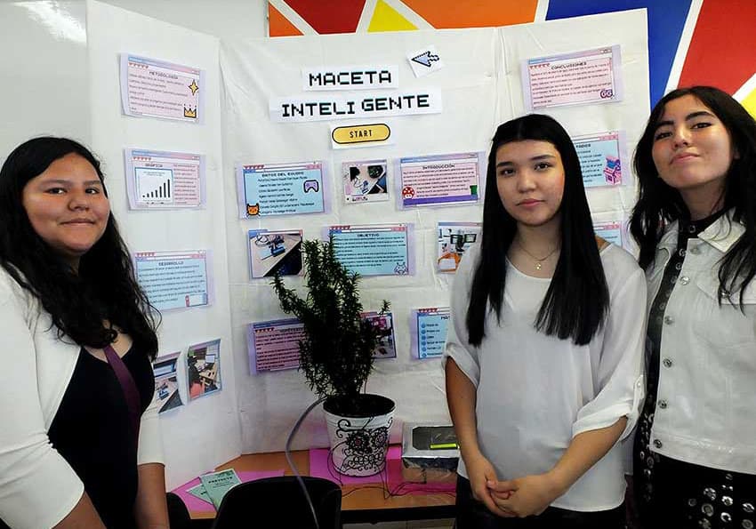 Girls participate in technology fair in Mexico