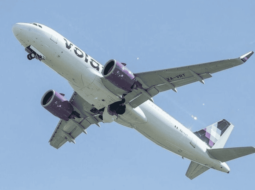 Un avión volaris