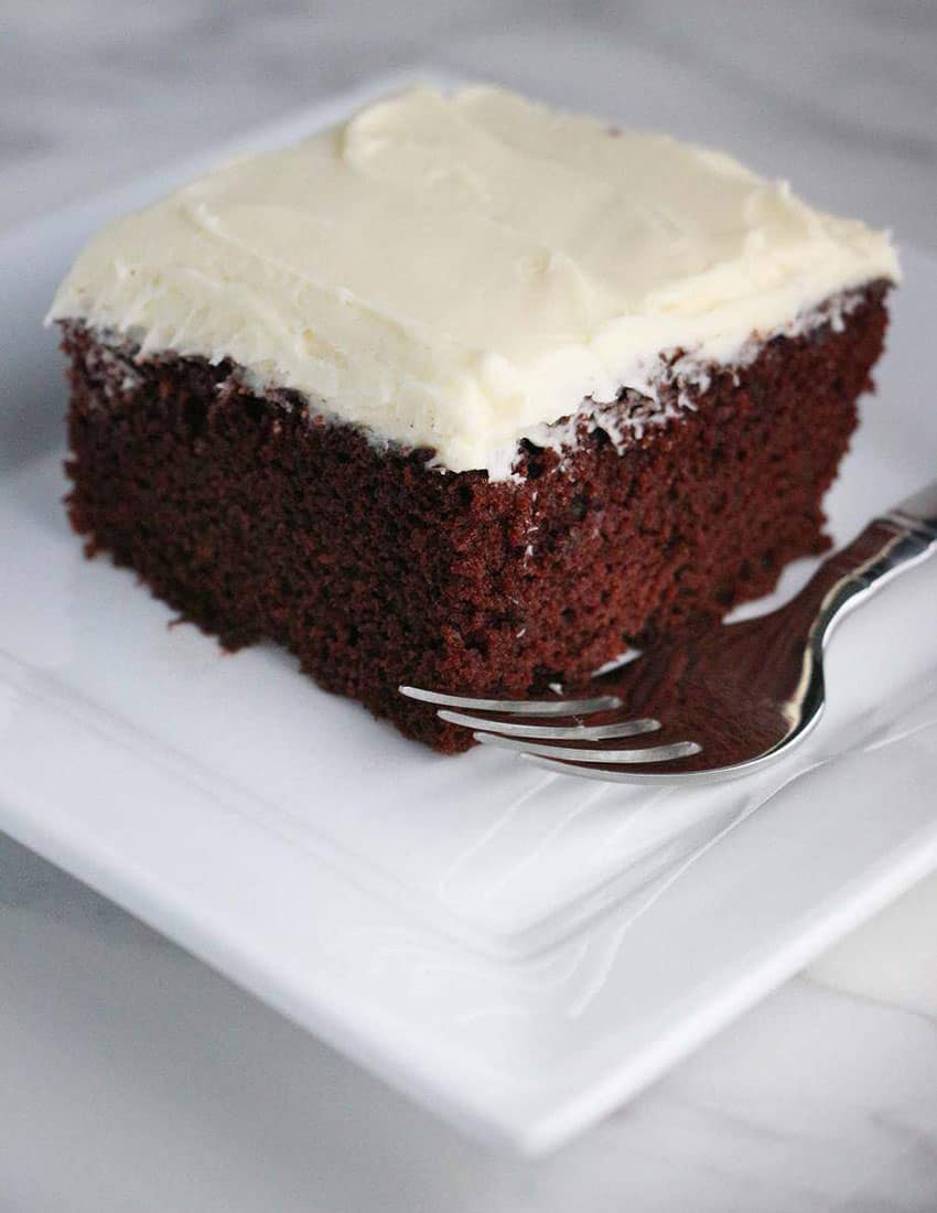 Chocolate cake with frosting