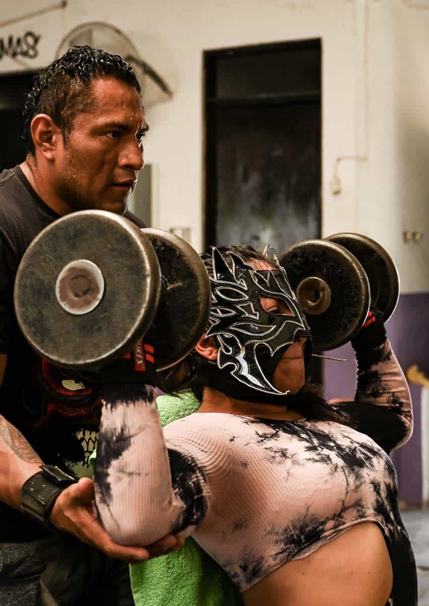 Lucha Libre fighters Fantasma and Cataleya train at gym in Oaxaca