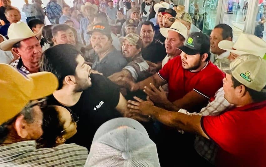Protesters remove blockade at Culiacán airport