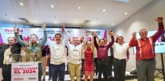 Aspiring Morena candidates at council meeting