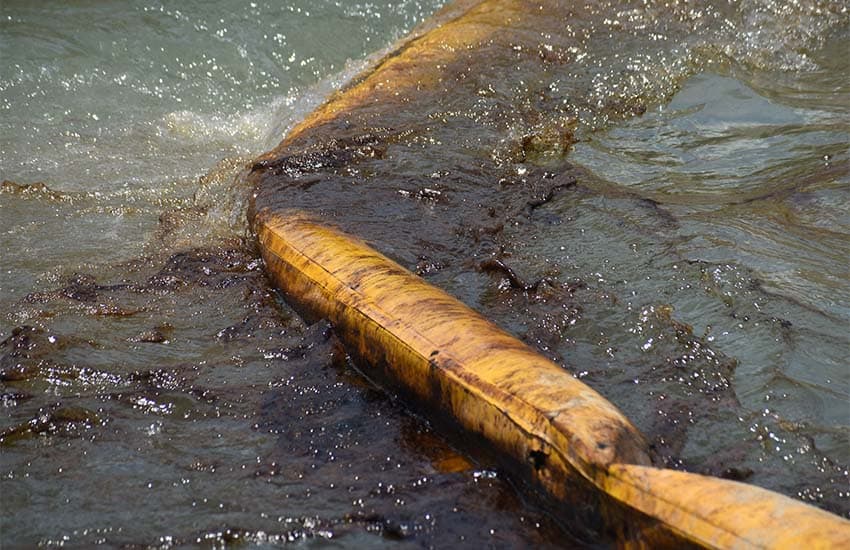 Oil slick in Campeche, Mexico