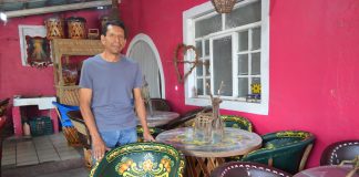 Don Ramon Hernandez with one of his equipal chairs