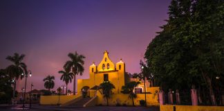 Ermita de Santa Isabel, Merida, a yellow church