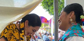 Woman performing at 2023 Guelaguetza