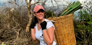 Volunteer rewilding Jalisco