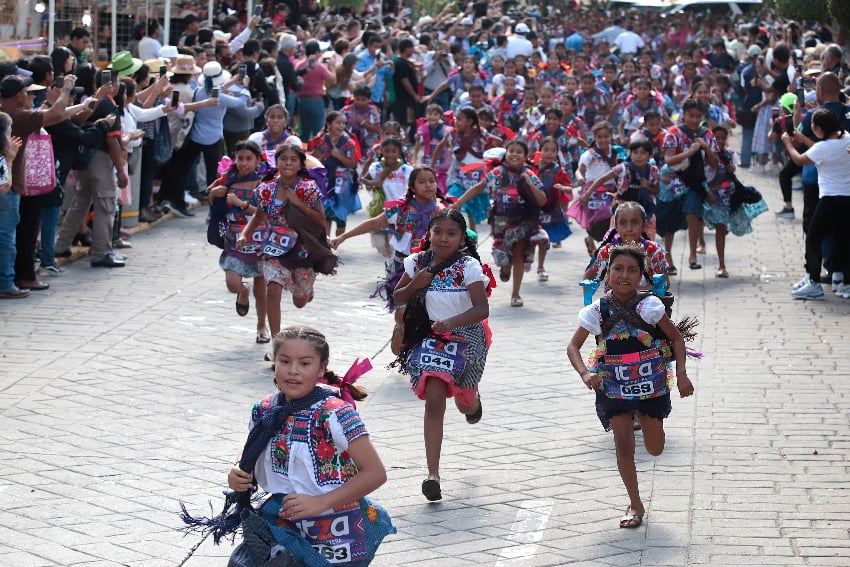 Tortilla race in Puebla