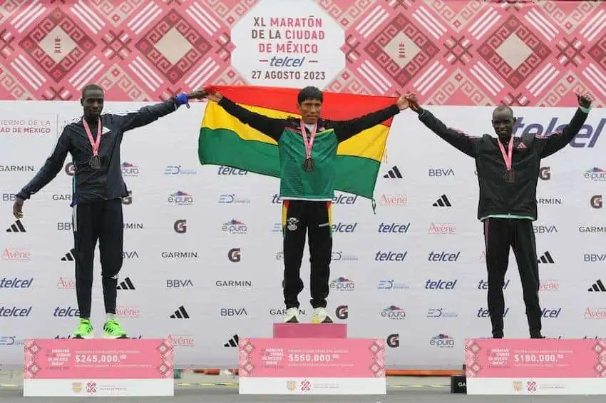 Ganadora boliviana bate récord en Maratón Ciudad de México