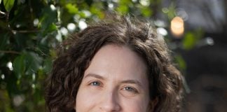 Alexandra V. Méndez