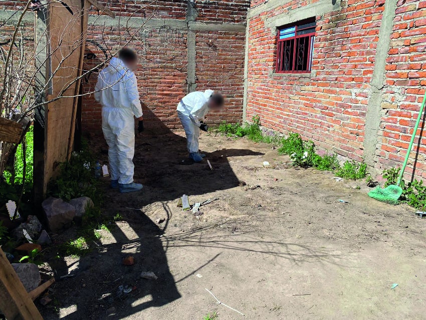 Forensic team at Lagos de Moreno property