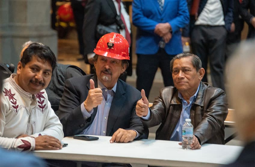 Mexican senator Napoleon Gomez Urrutia, center