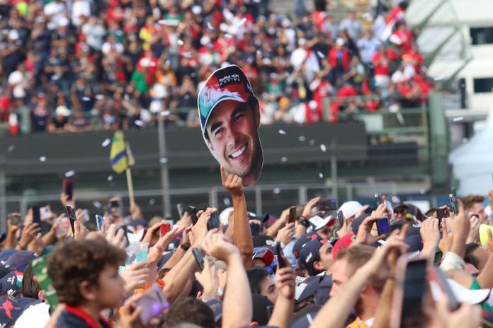 F1 fans in Mexico