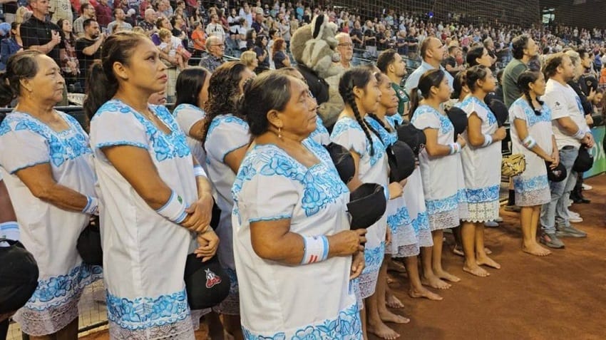 Amazonas stand for an anthem.