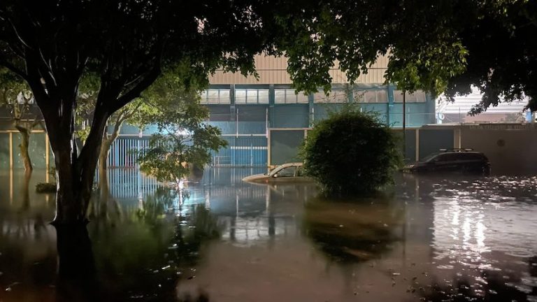 September begins with rains across Mexico