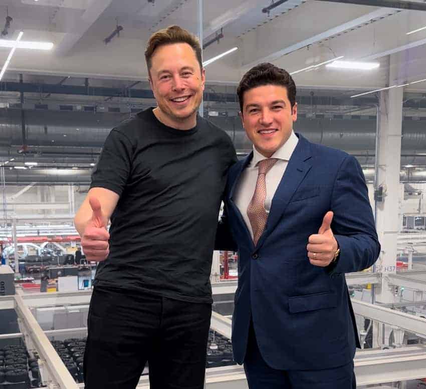 Elon Musk and Samuel García