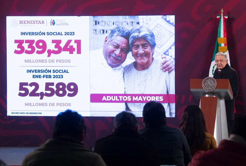 AMLO at a press conference