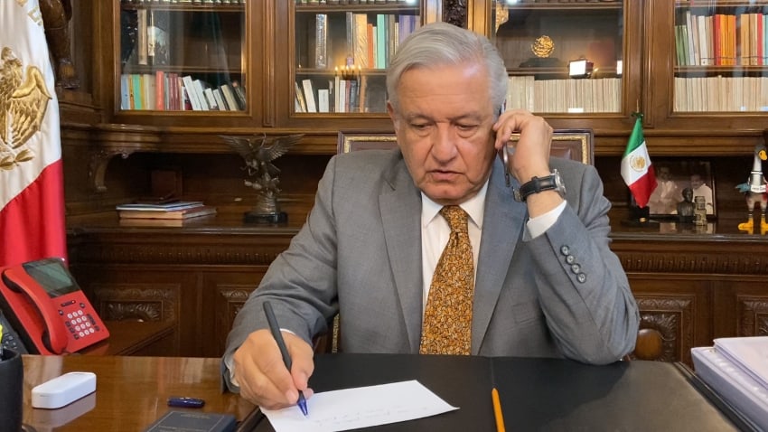 AMLO on the phone