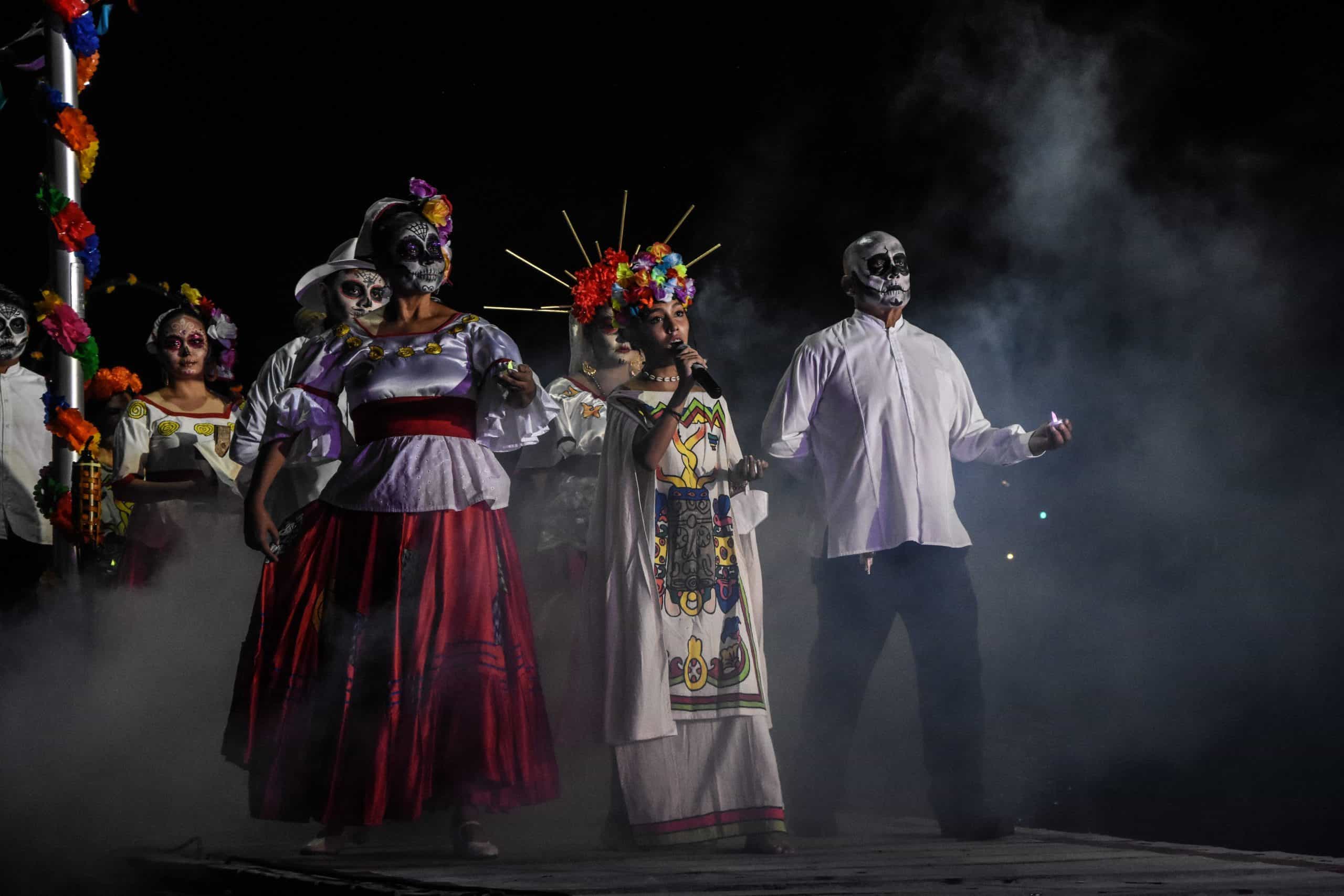 How is Day of the Dead celebrated in the Yucatán peninsula?