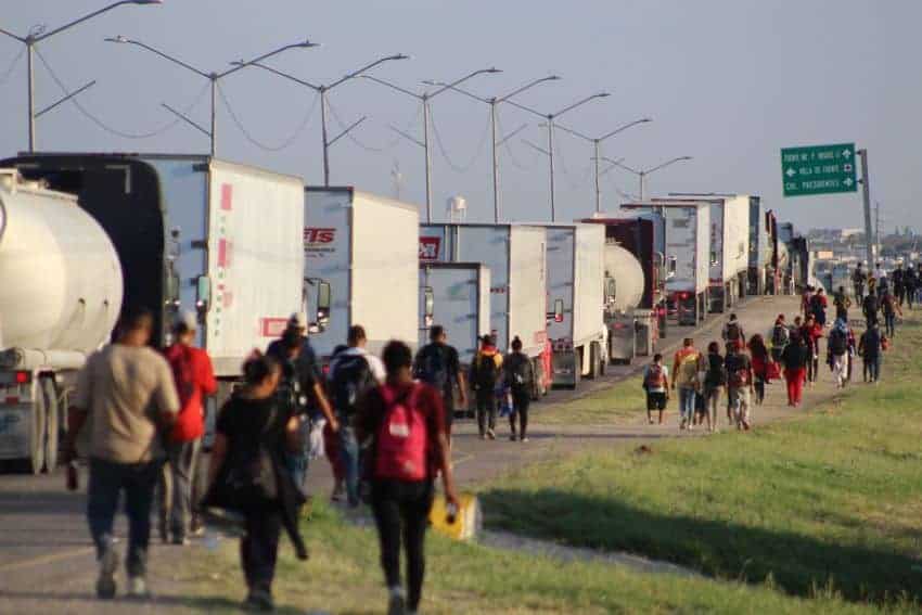 Migrants at the Piedras Negras crossing