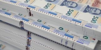 Mexican 500 peso bills