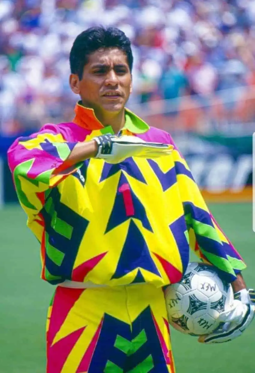 Mexico soccer legends' kits