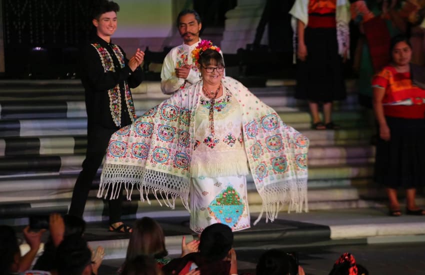 Traditional Mexican Dresses - Textile Magazine, Textile News