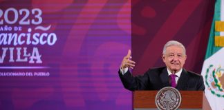 López Obrador at a press conference