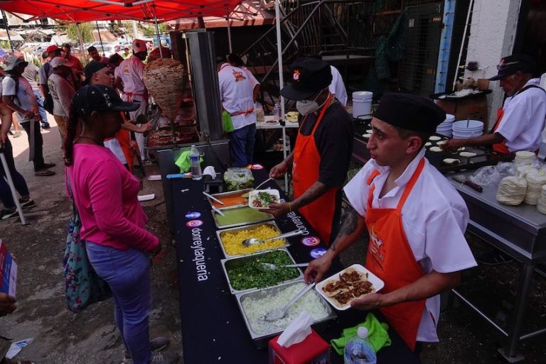 CDMX taquero sends free tacos after Hurricane Otis hits Acapulco