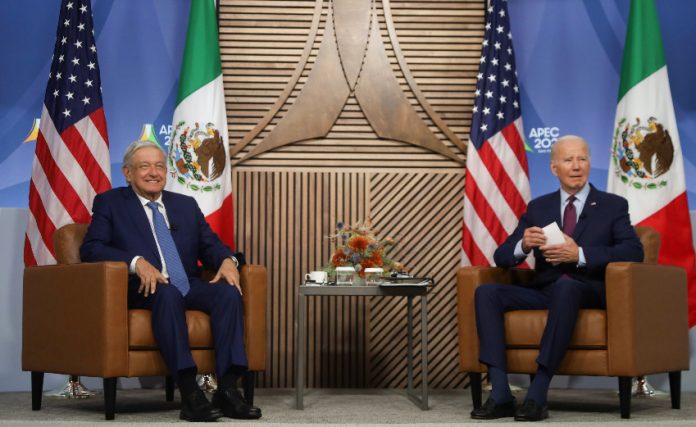 Mexican President López Obrador with U.S. President Joe Biden
