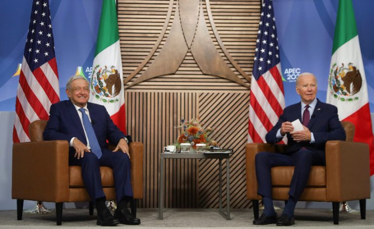 Mexican President López Obrador with U.S. President Joe Biden
