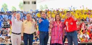 The leaders of the opposition coalition Strength and Heart for Mexico