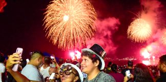 People celebrate the new year in Acapulco