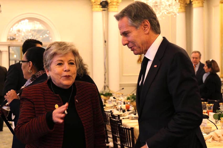 Alicia Bárcena with Antony Blinken in a meeting