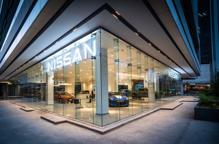 Nissan car dealership new car sales Mexico