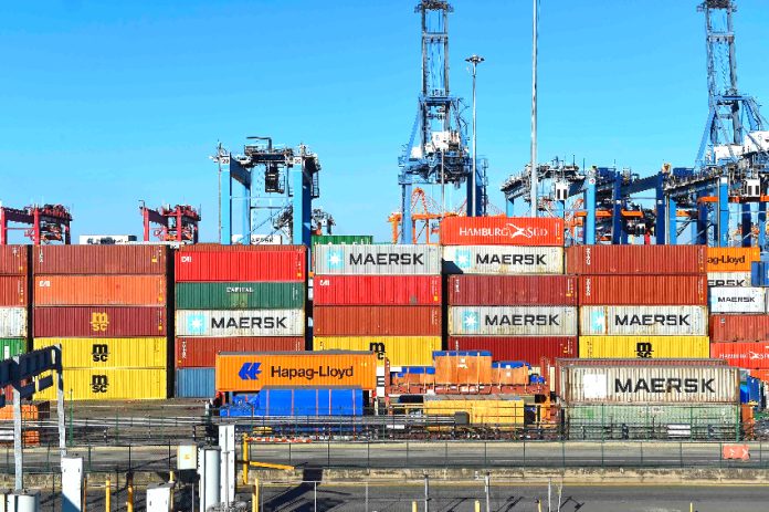Shipping containers at Manzanillo port