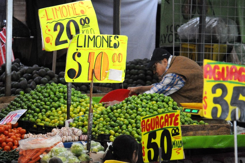 Fruit and vegetable market in Mexico