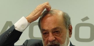 Carlos Slim at a press conference