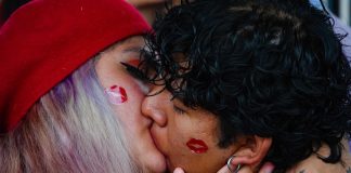 Couple kisses in Mexico City