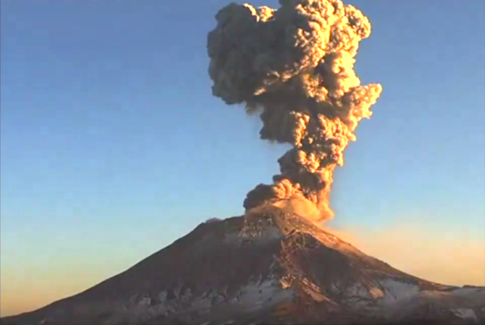 Popocatépetl volcano fumarole