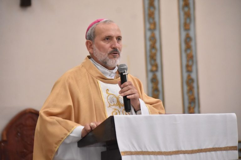 Bishop José de Jesús González Hernández speaks at the pulpit