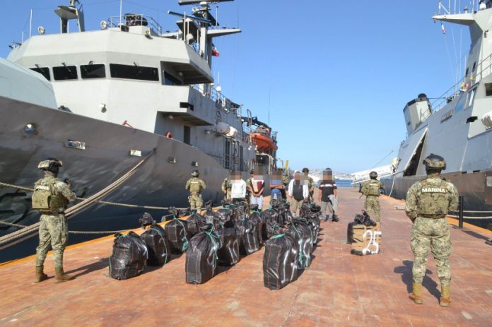 Mexican Navy seizure of cocaine in Acapulco