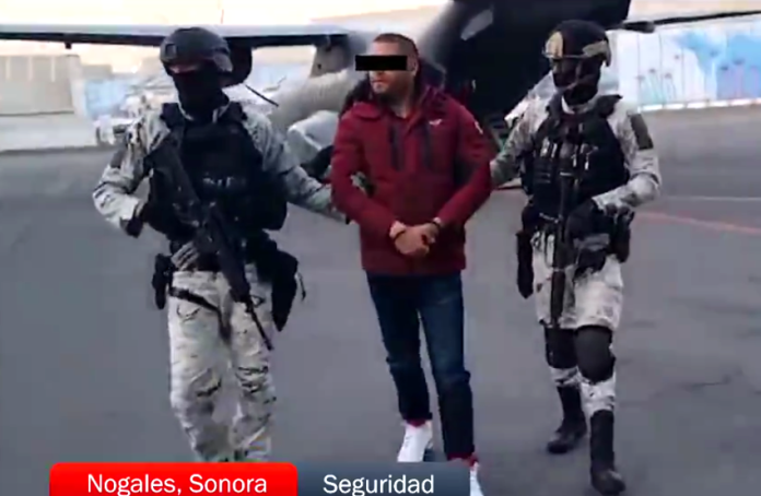 National Guard members with alleged Sinaloa Cartel leader