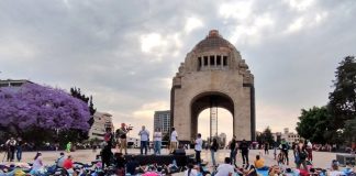 Mexico City residents signed up to take a collective siesta, or nap, on Friday afternoon.