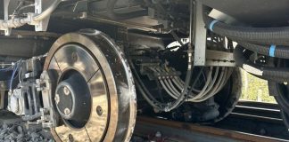 Maya Train wheel off the tracks